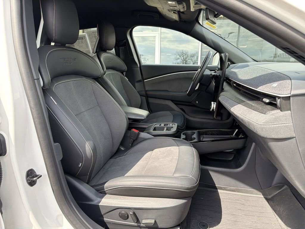 Used 2025 Ford Mustang Mach-E GT image 28