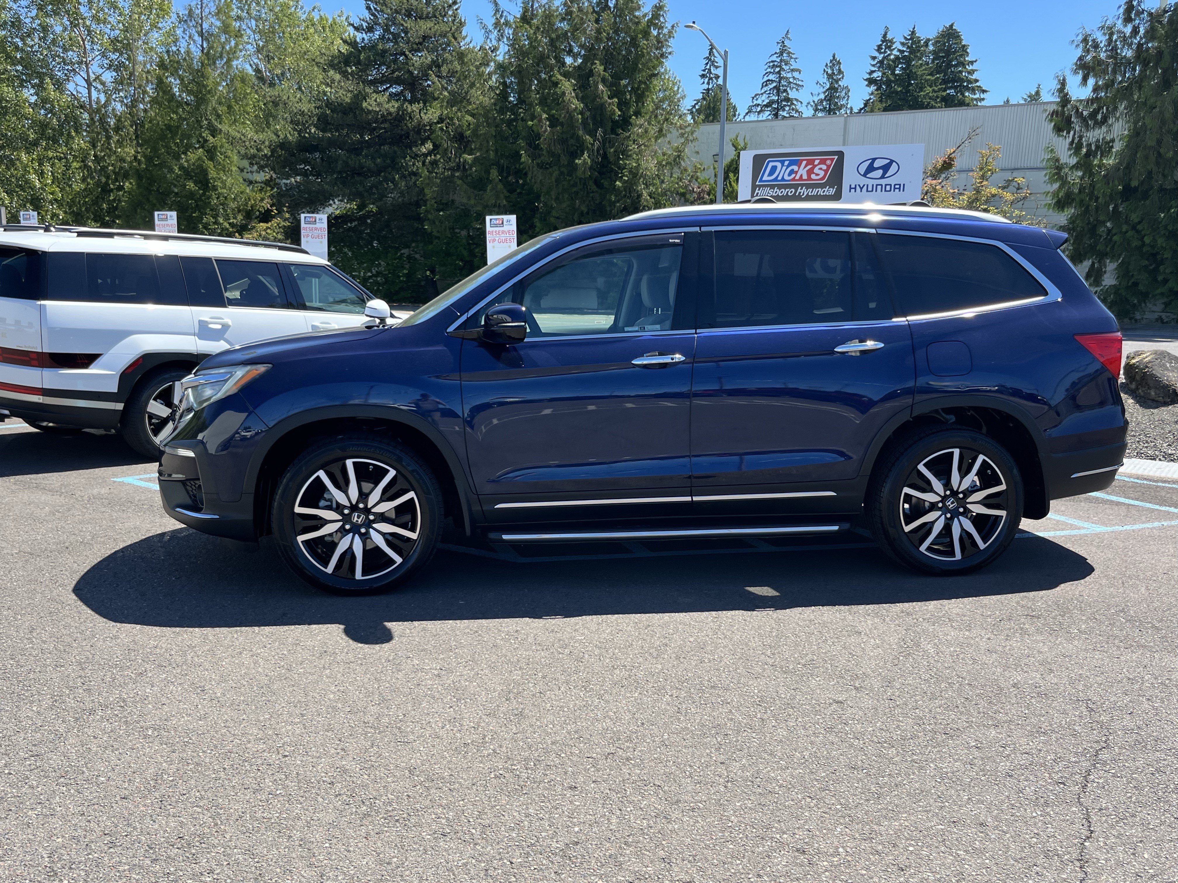 Used 2019 Honda Pilot Elite image 2