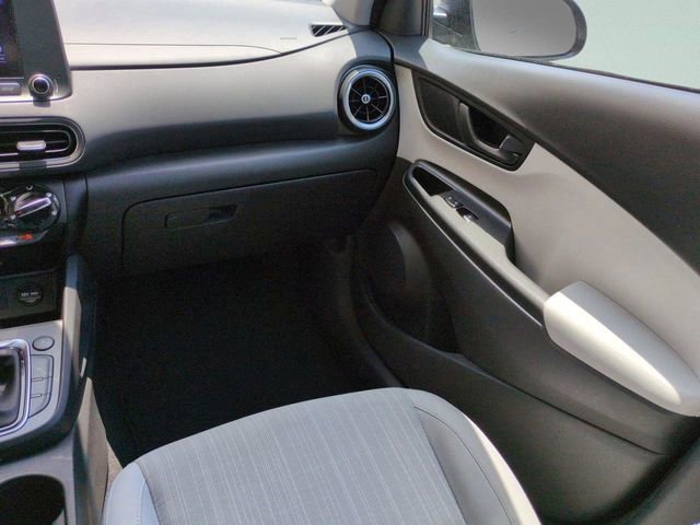 Used 2022 Hyundai Kona SEL image 29