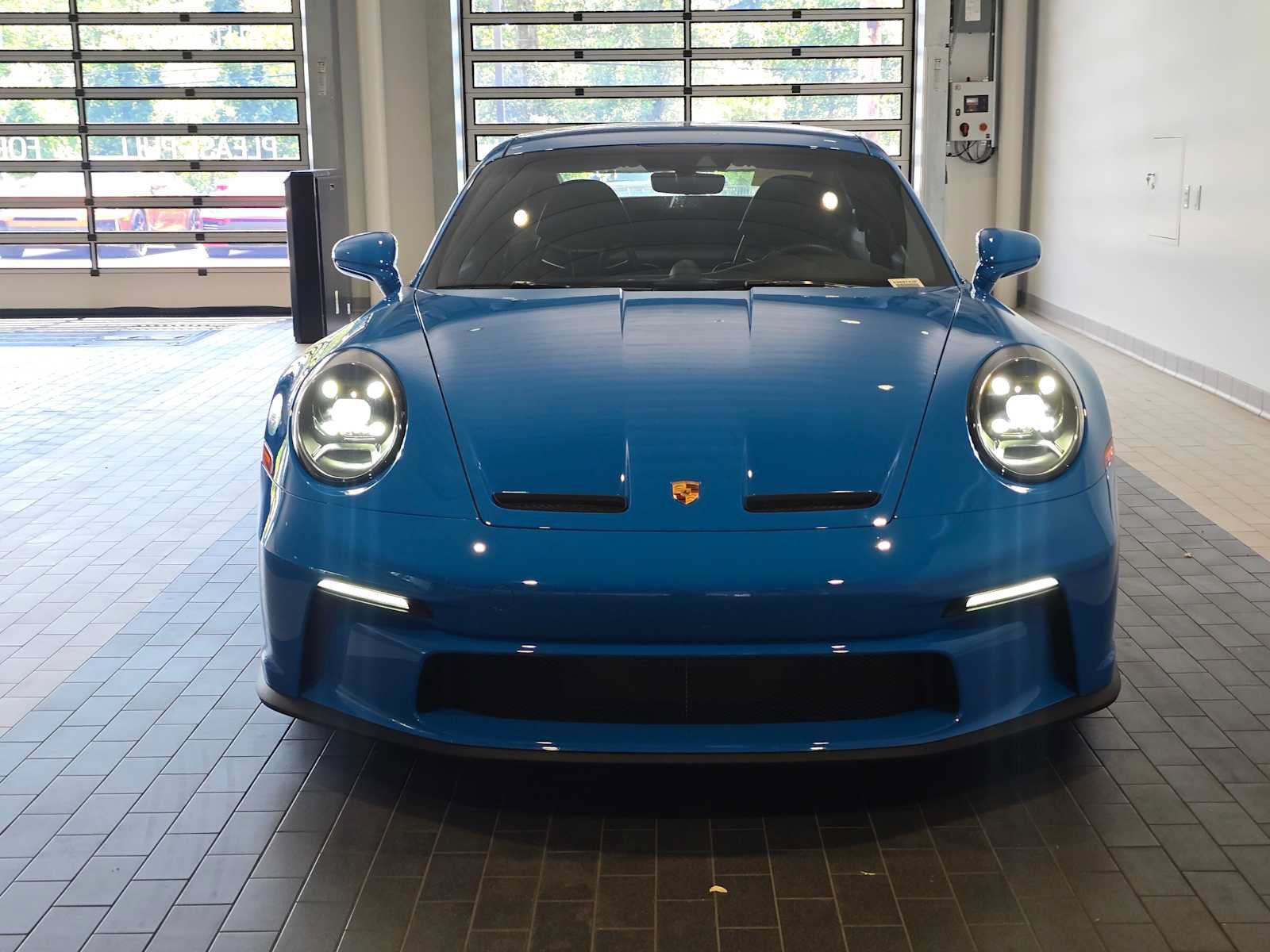 Used 2022 Porsche 911 GT3 RWD image 10