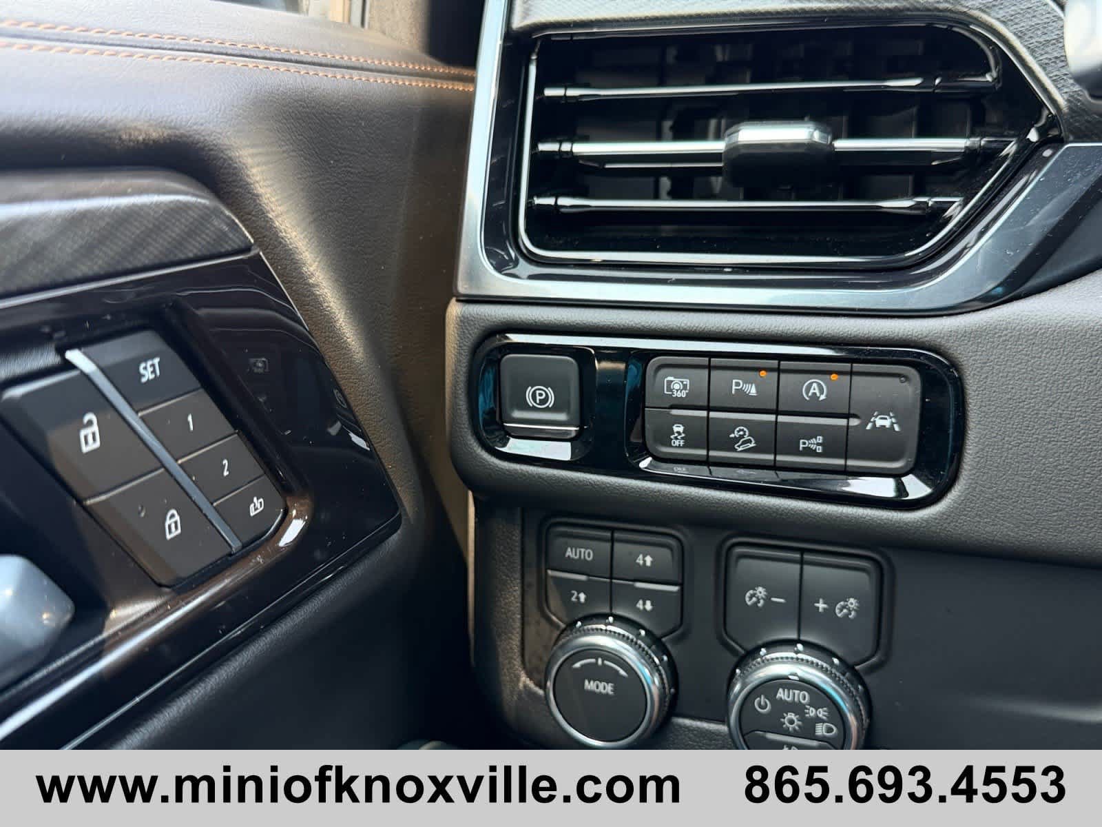 Used 2026 GMC Yukon XL AT4 AWD/4WD image 25