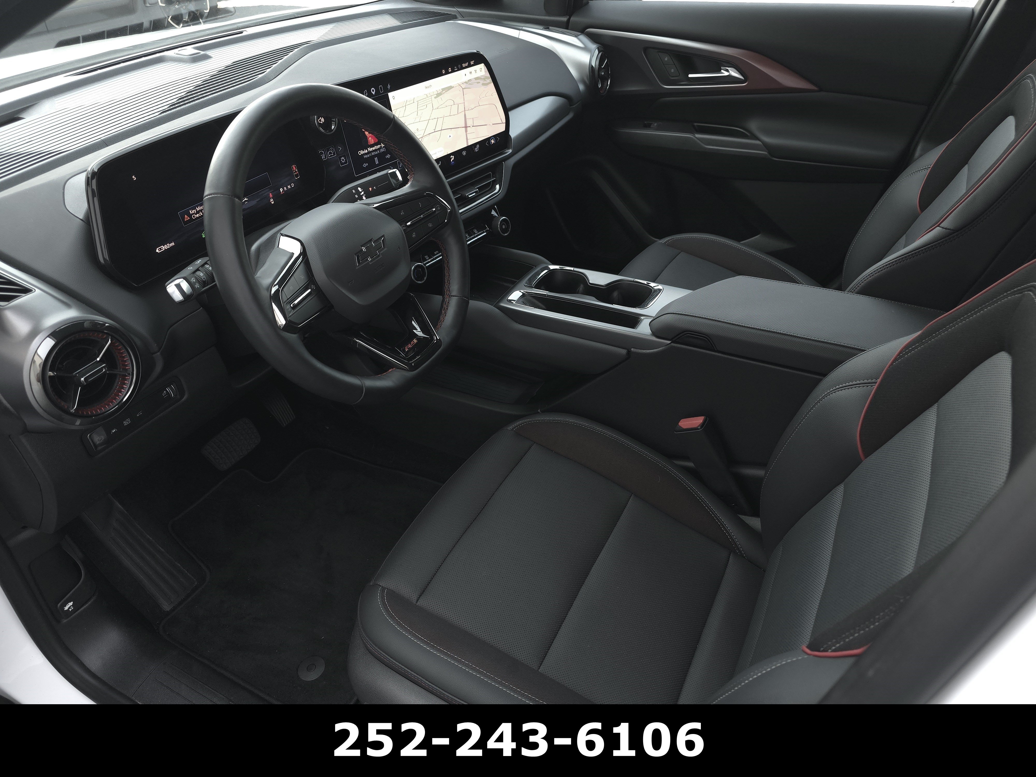 Used 2024 Chevrolet Equinox EV RS FWD image 9
