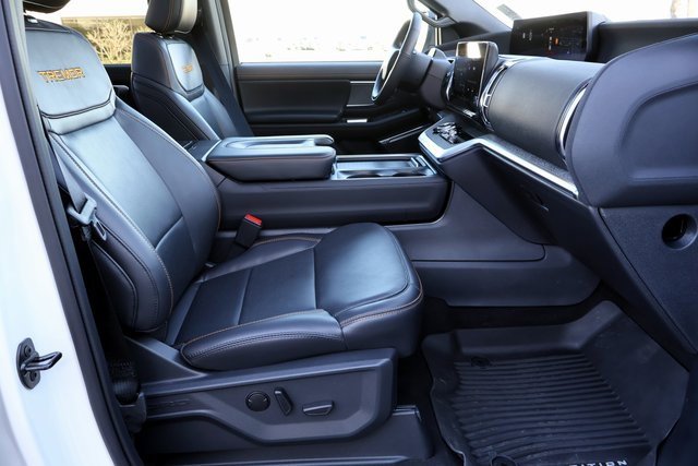 Used 2025 Ford Expedition Tremor image 21