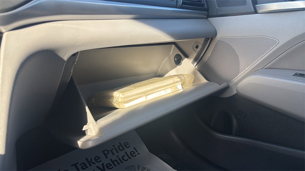 Used 2020 Hyundai Elantra SEL image 30