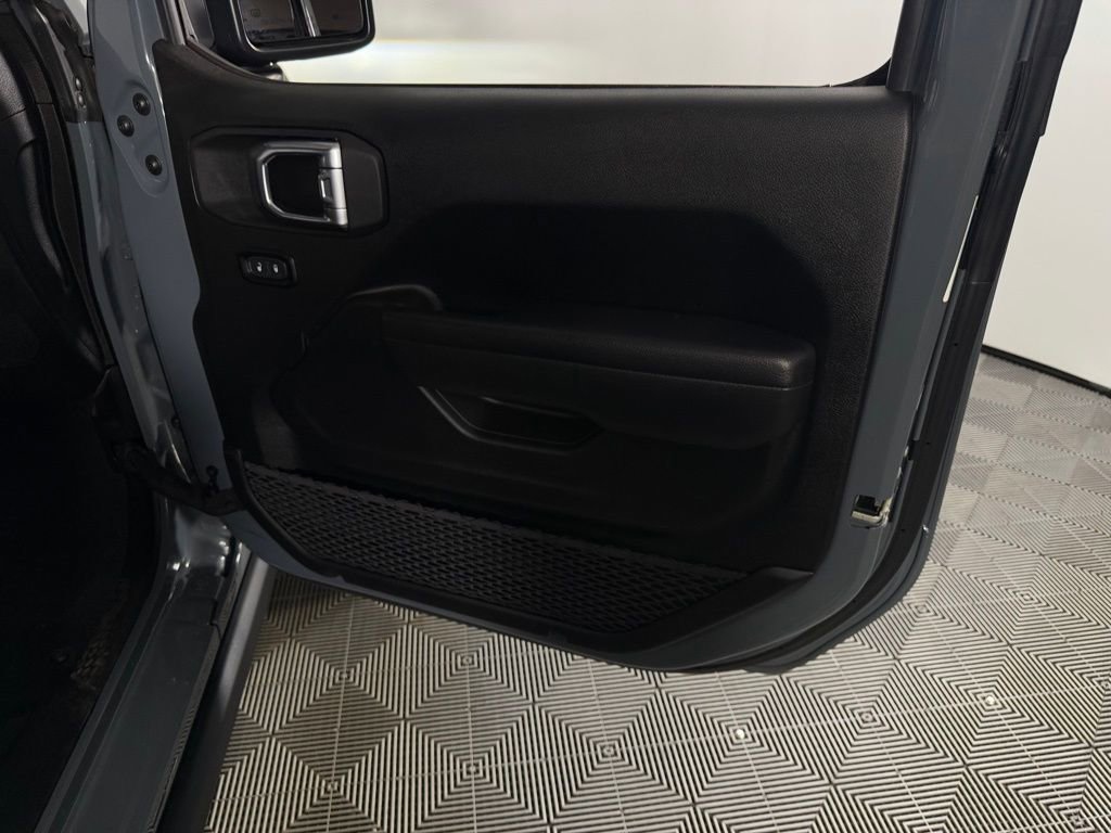 Used 2025 Jeep Wrangler Willys 4xe image 35