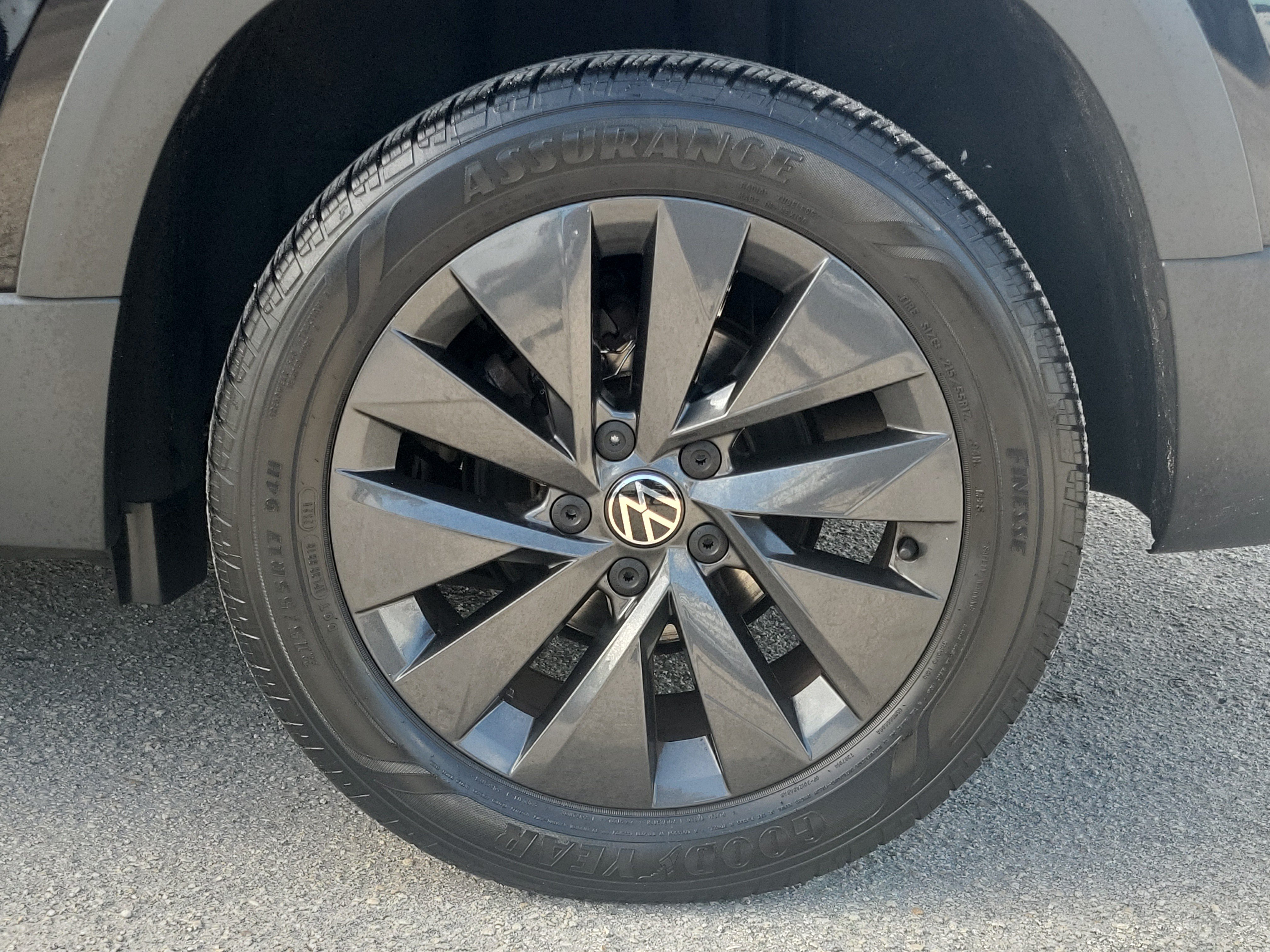 Used 2023 Volkswagen Taos S FWD image 9