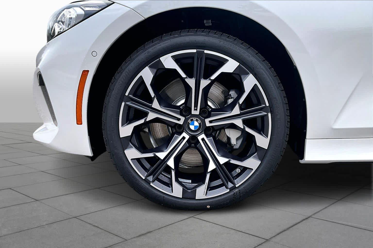 Used 2026 BMW 330i xDrive Sedan w/ Premium Package AWD/4WD image 11