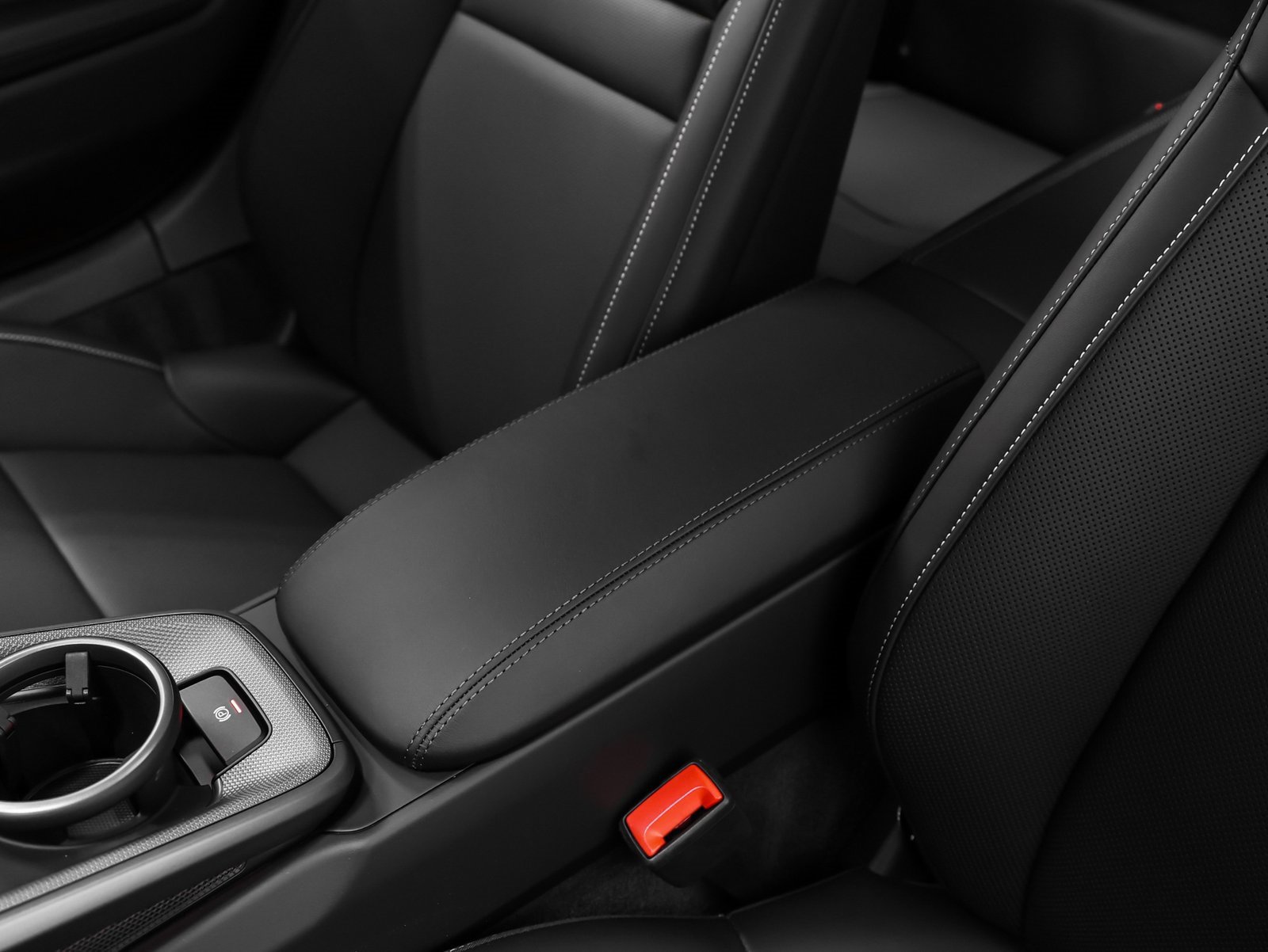 Used 2025 Porsche 911 Carrera image 45