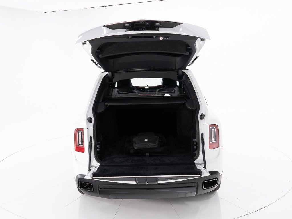 Certified 2024 Rolls-Royce Cullinan Black Badge w/ Dark Exterior Package image 50