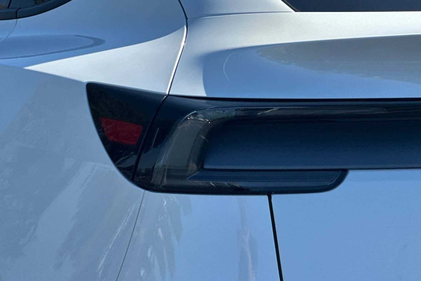 Used 2026 Tesla Model Y Long Range AWD/4WD image 44