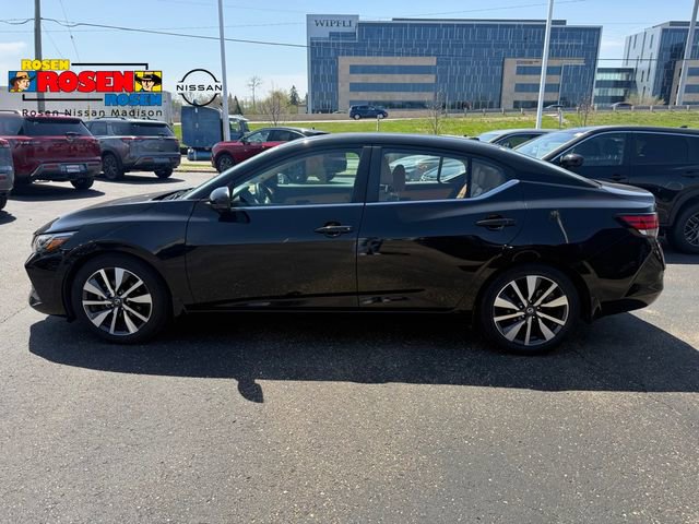 Used 2020 Nissan Sentra SV w/ SV Premium Package FWD image 4