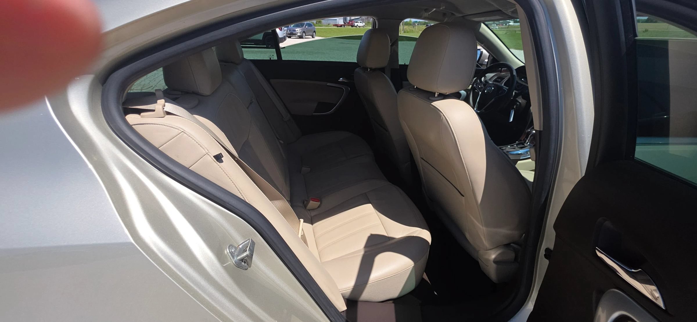 Used 2016 Buick Regal FWD image 11
