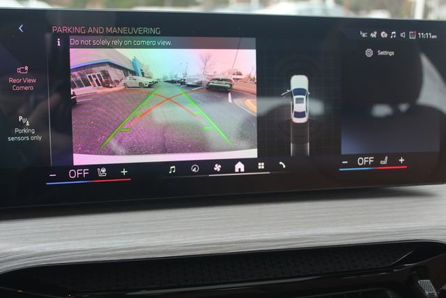 New 2026 BMW 330i xDrive Sedan w/ Premium Package image 18