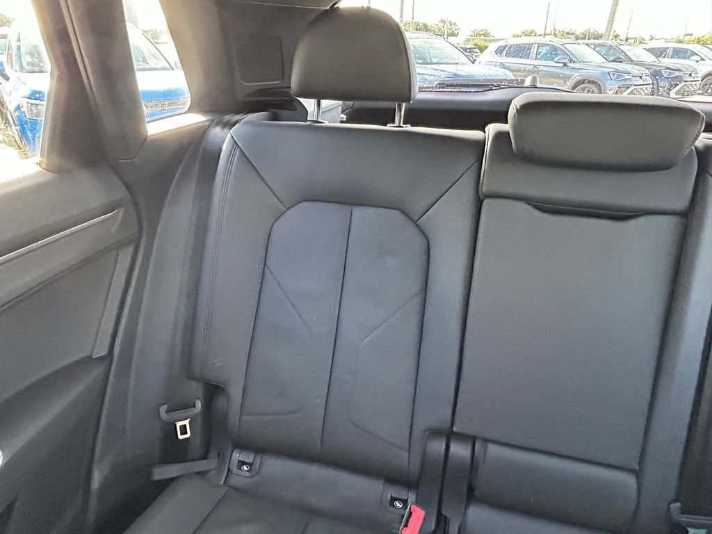 Used 2024 Audi Q3 2.0T Premium w/ Convenience Package AWD/4WD image 11