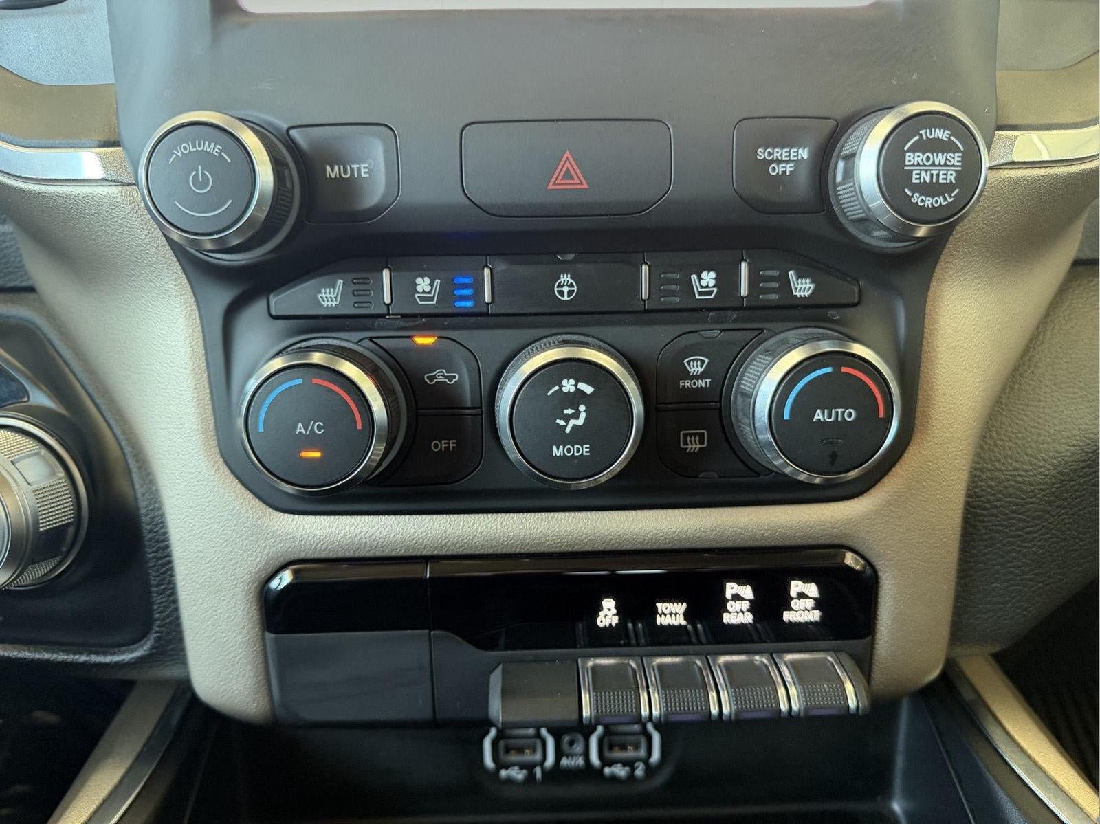Used 2022 RAM 1500 Laramie AWD/4WD image 14