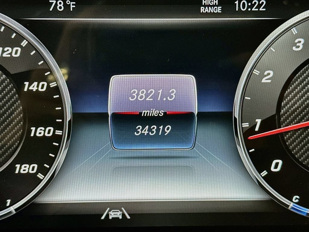 Used 2021 Mercedes-Benz G 63 AMG 4MATIC w/ G Manufaktur Interior Package image 13