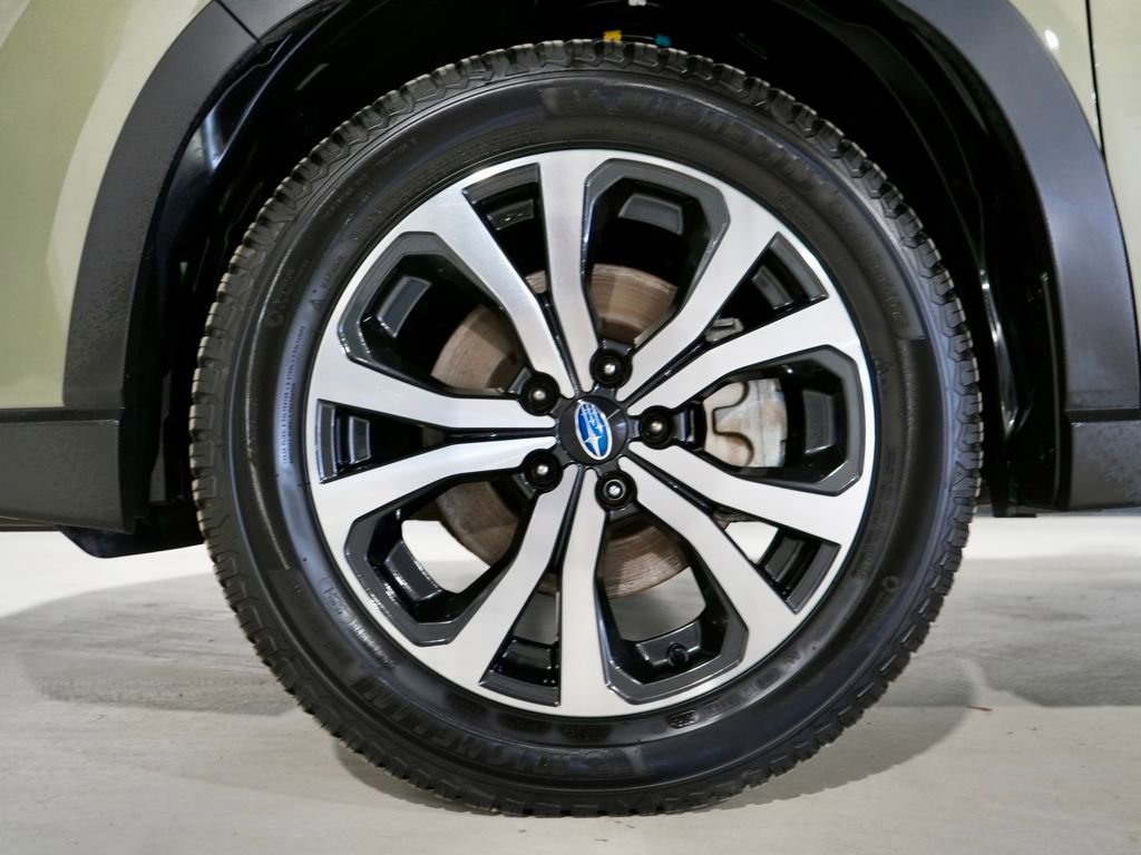 Used 2020 Subaru Forester Limited w/ Popular Package #3 image 33