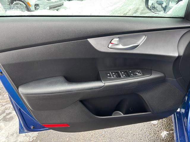Certified 2023 Kia Forte LXS image 11
