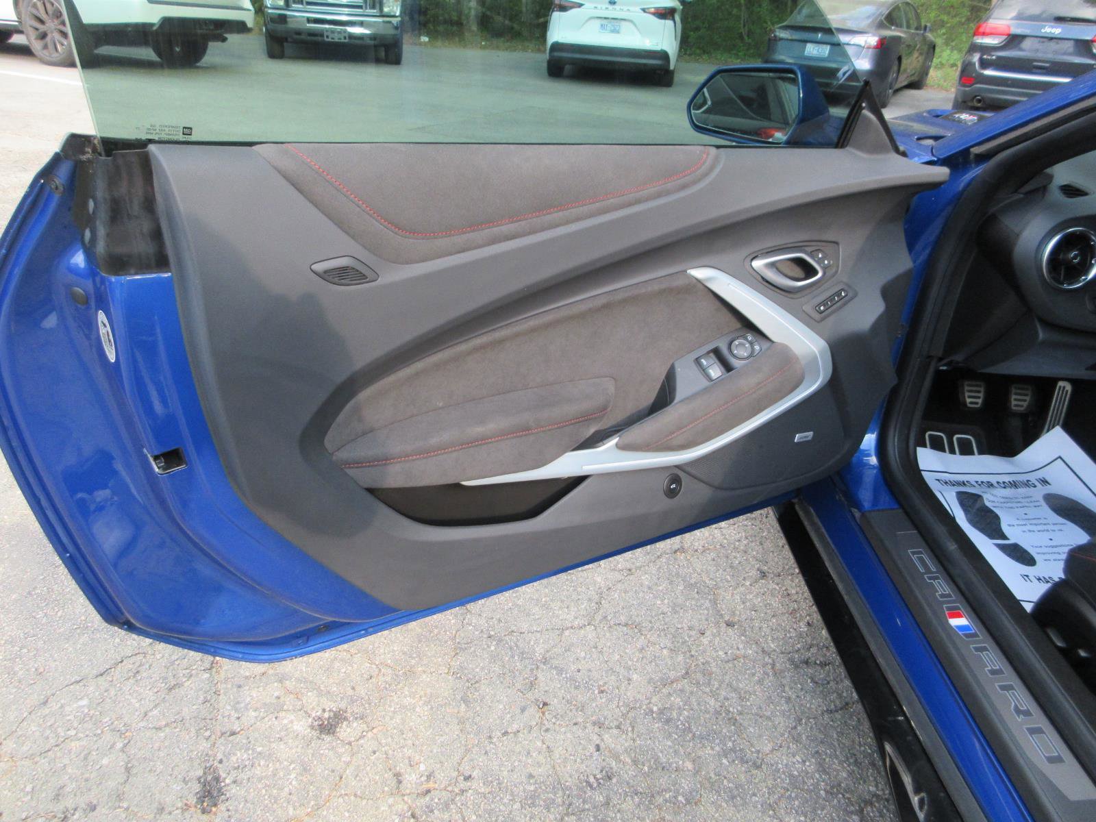 Used 2022 Chevrolet Camaro ZL1 image 9