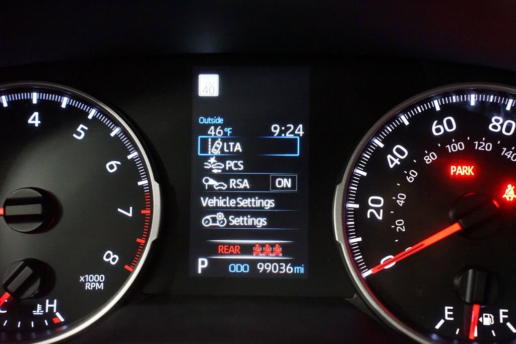 Used 2022 Toyota RAV4 LE image 16