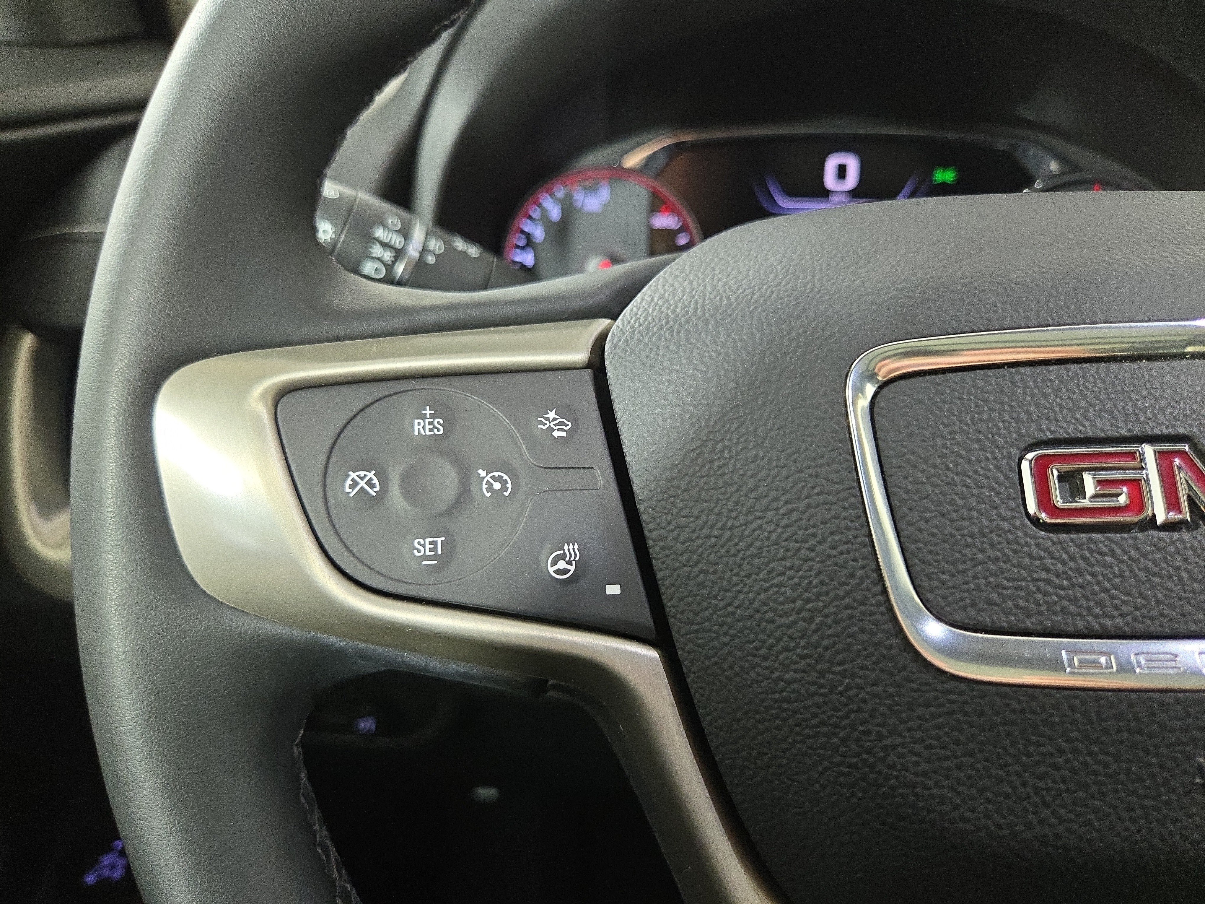 Certified 2024 GMC Terrain Denali w/ Black Diamond Edition AWD/4WD image 15