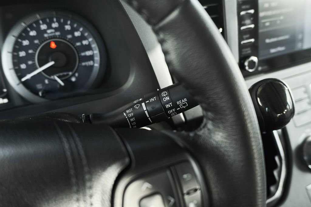 Used 2020 Toyota Sienna XLE w/ XLE Navigation Package image 36