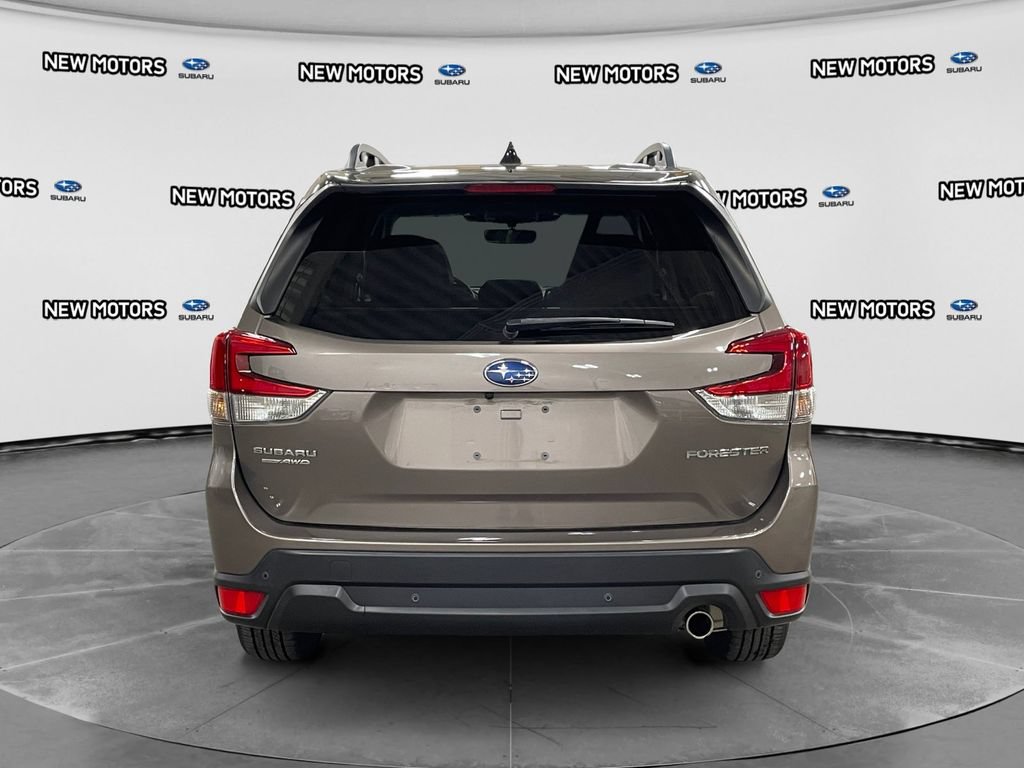 Used 2024 Subaru Forester Limited AWD/4WD image 4