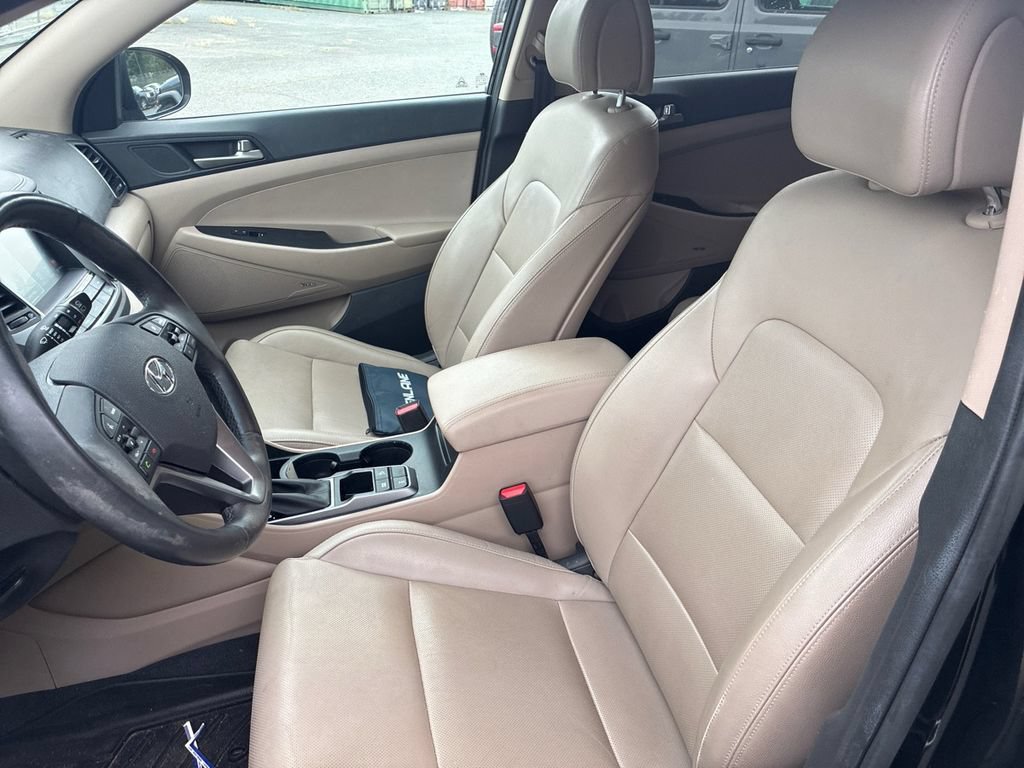 Used 2018 Hyundai Tucson Limited w/ Cargo Package AWD/4WD image 2