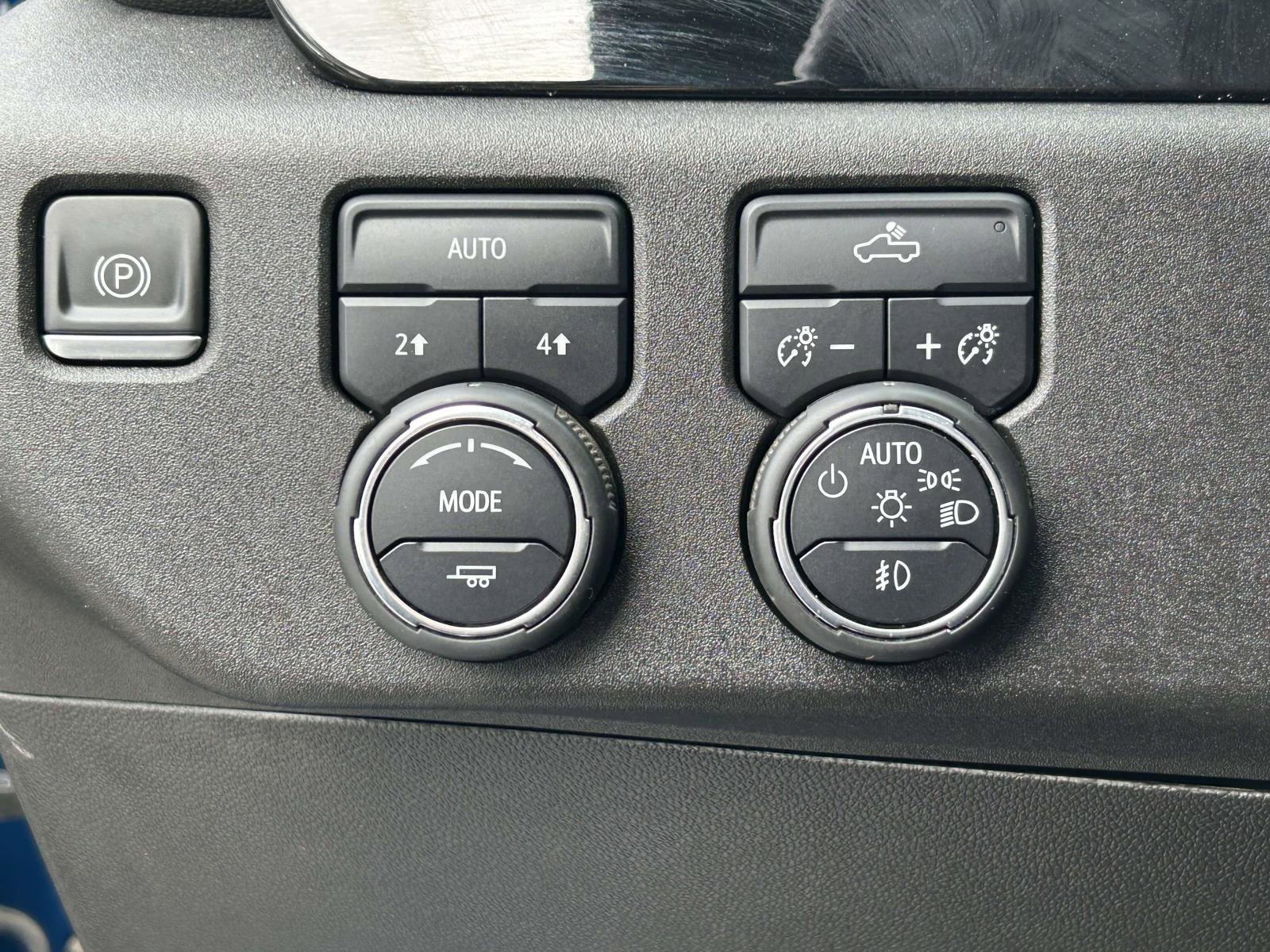 Used 2022 Chevrolet Silverado 1500 RST image 19