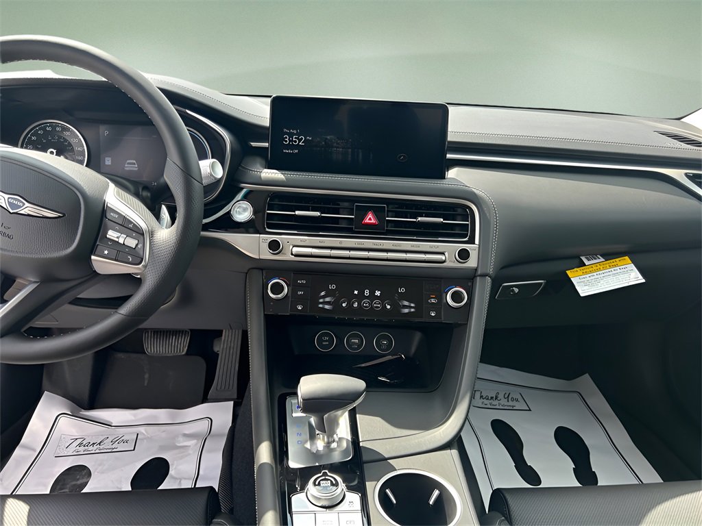 New 2025 Genesis G70 2.5T image 10