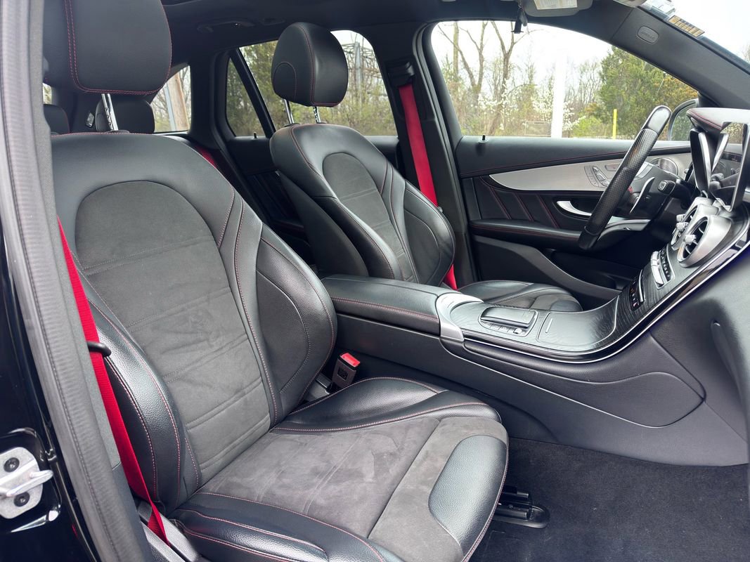 Used 2022 Mercedes-Benz GLC 43 AMG 4MATIC image 33