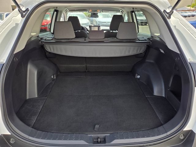 Used 2021 Toyota RAV4 XLE AWD/4WD image 12