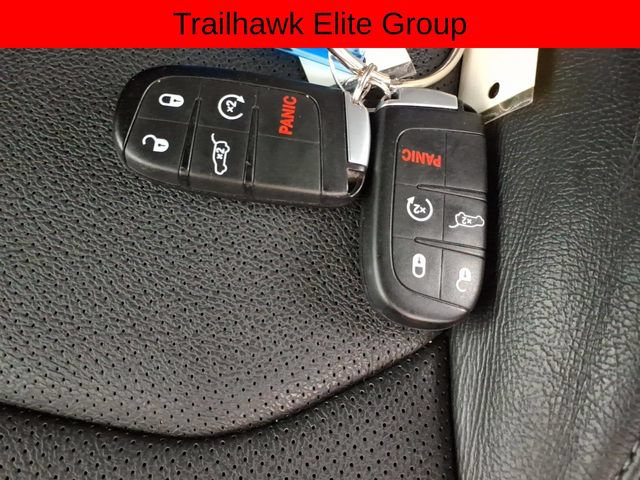 Used 2024 Jeep Compass Trailhawk w/ Trailhawk Elite Group AWD/4WD image 16