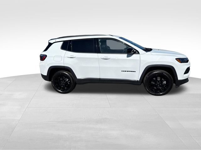 New 2026 Jeep Compass Latitude image 8