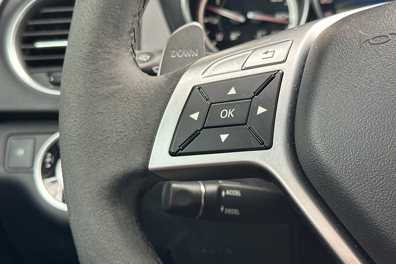 Used 2013 Mercedes-Benz C 63 AMG Coupe image 28