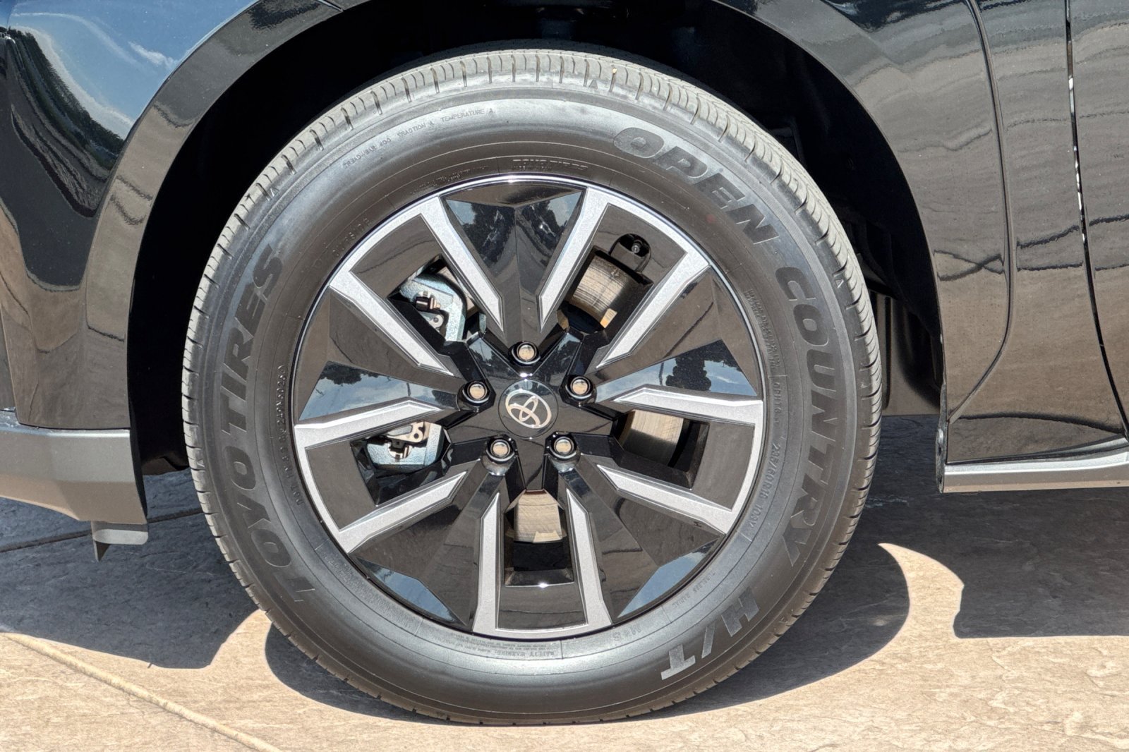 Used 2026 Toyota bZ FWD image 34