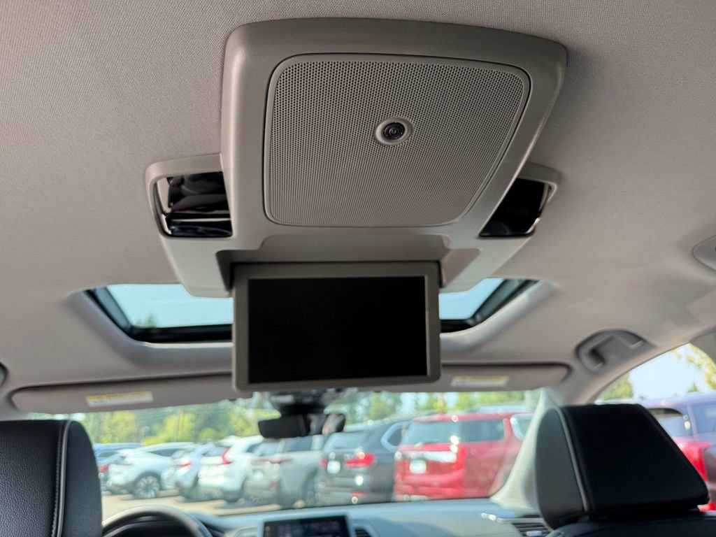 Used 2024 Honda Odyssey Elite image 14