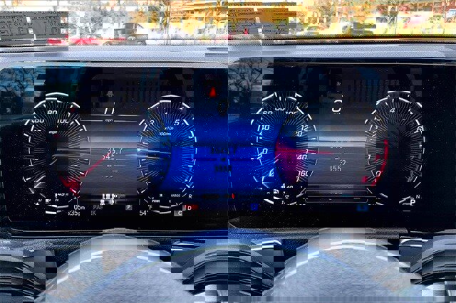 Certified 2025 Mercedes-Benz GLB 250 4MATIC image 16