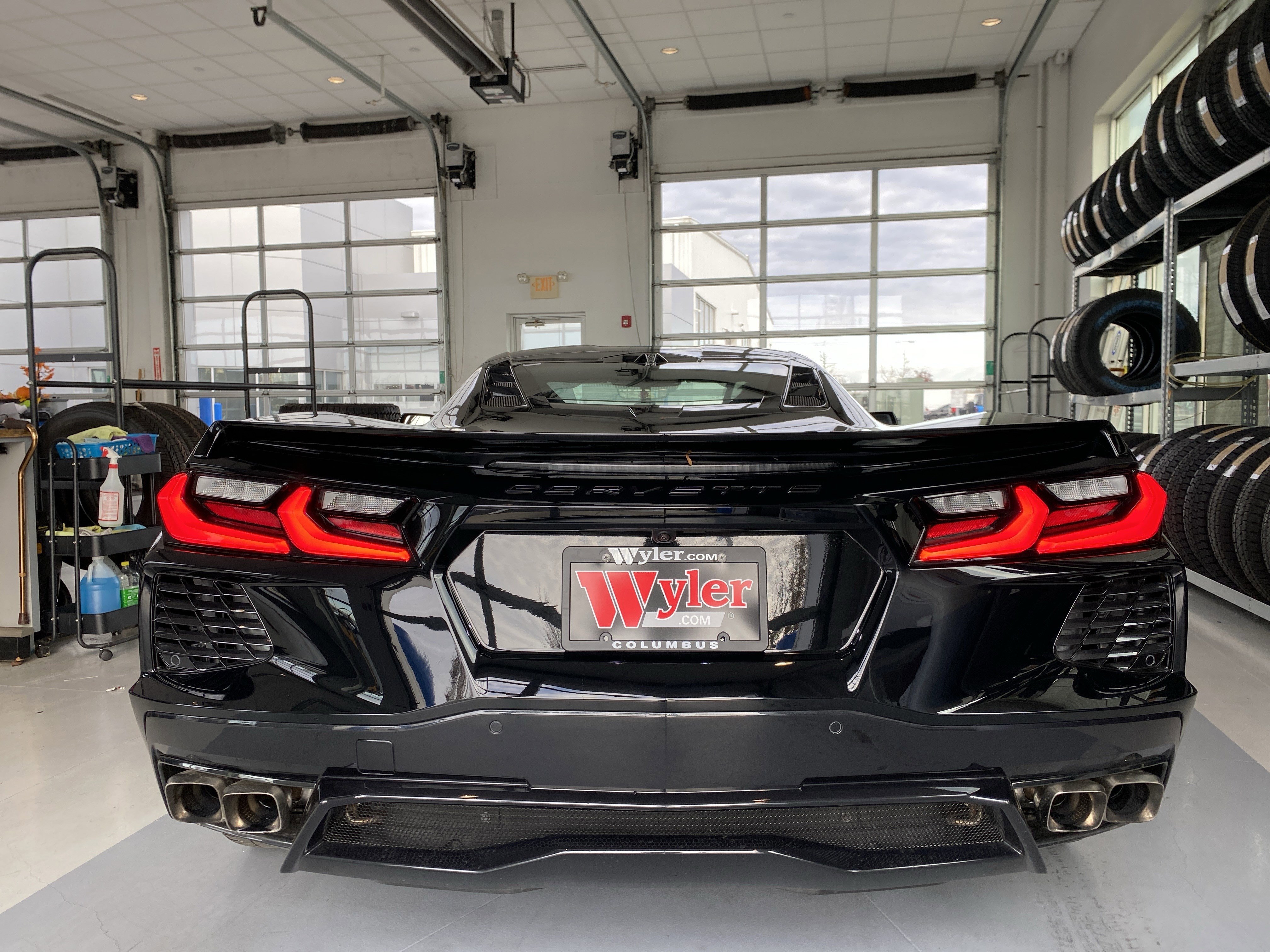 Used 2024 Chevrolet Corvette Stingray Preferred Cpe w/ Battery Protection Package image 5