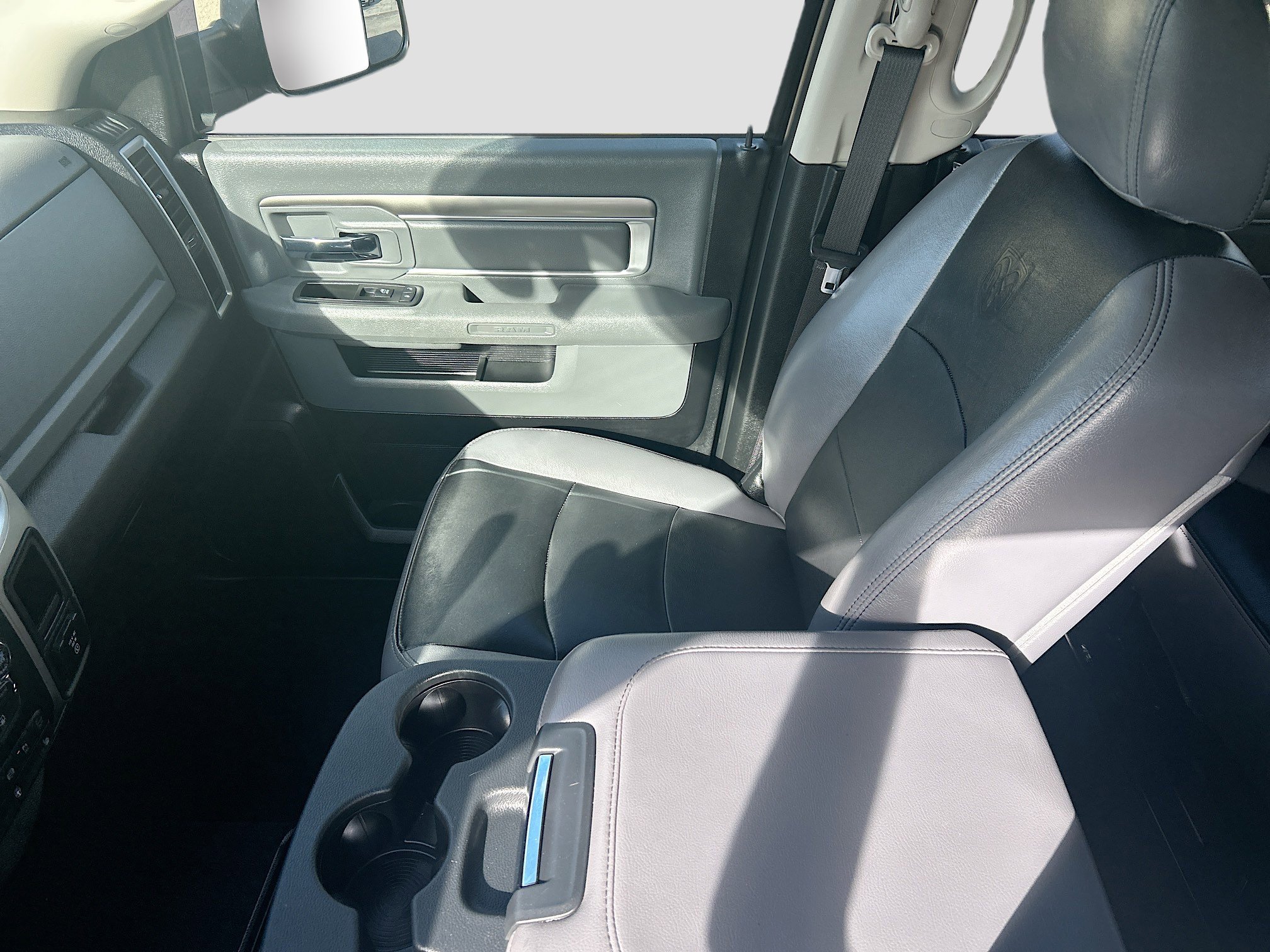 Used 2015 RAM 2500 Big Horn image 23