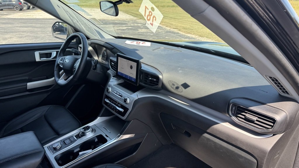 Used 2023 Ford Explorer XLT w/ Equipment Group 202A image 22