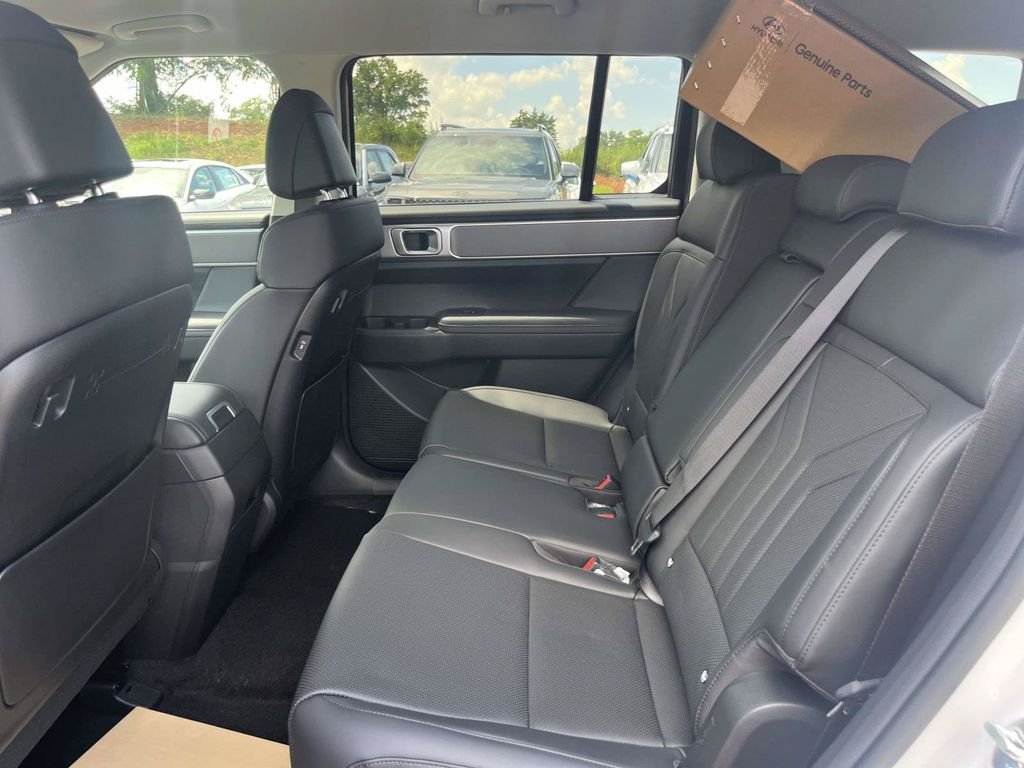 New 2026 Hyundai Santa Fe SEL FWD image 11
