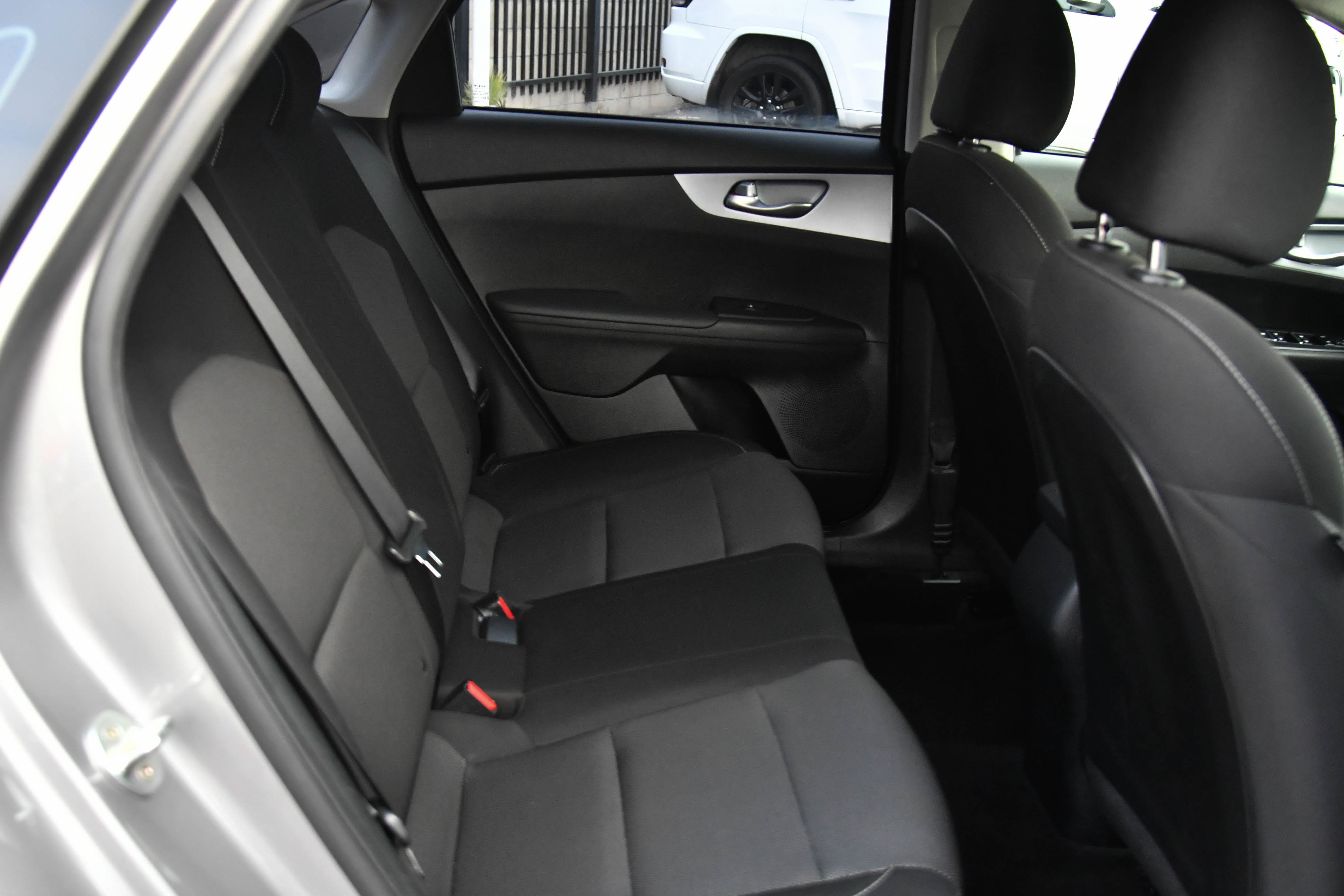 Used 2023 Kia Forte LXS image 33