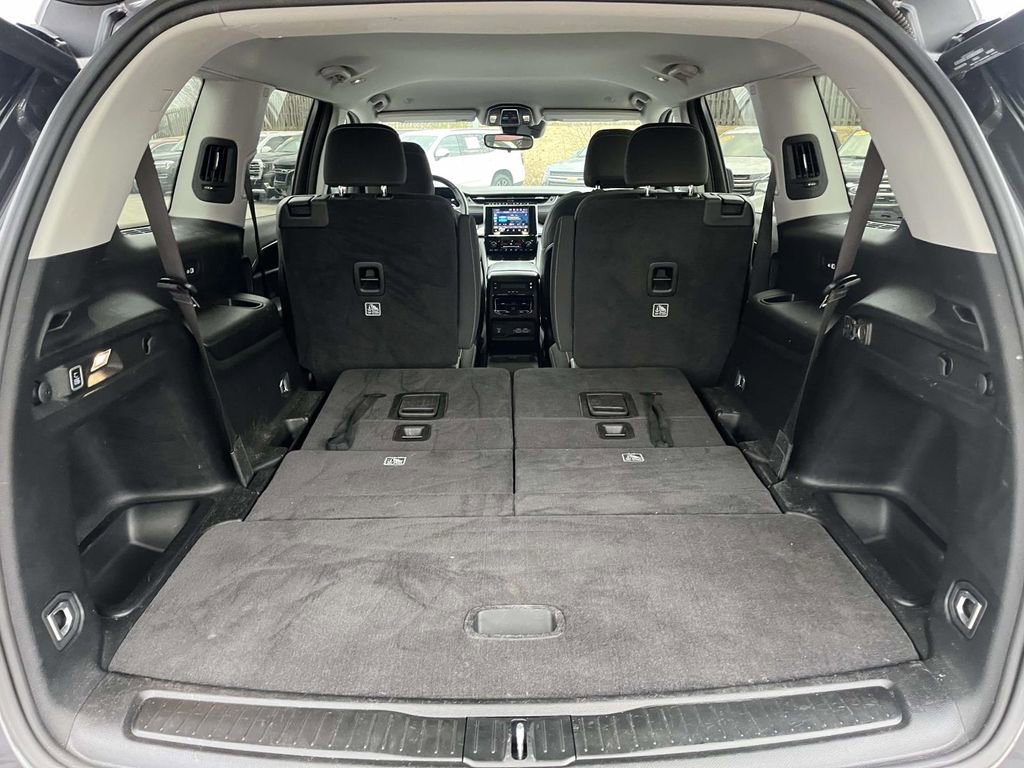 Used 2021 Jeep Grand Cherokee L Laredo w/ Luxury Tech Group I image 11