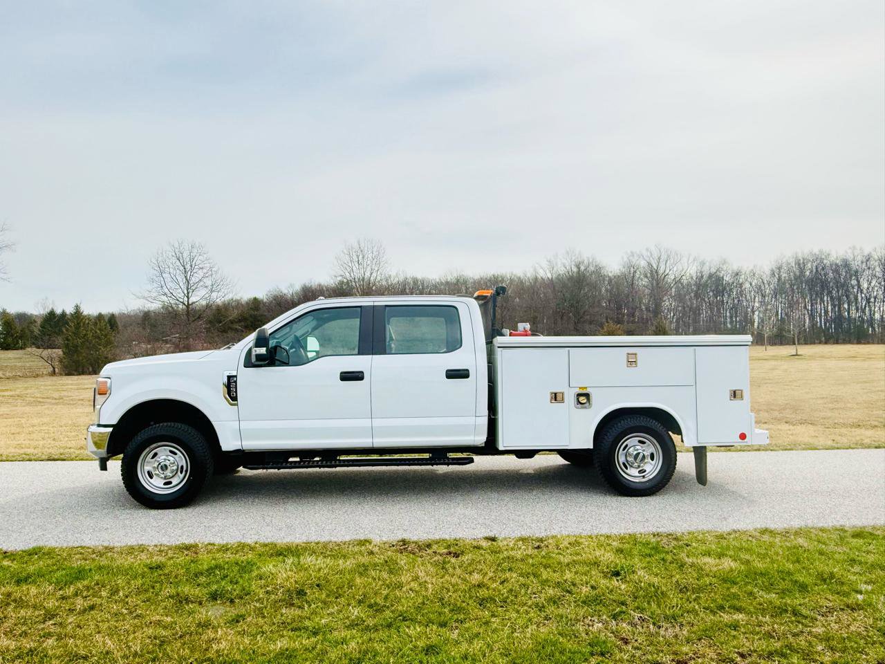 Used 2022 Ford F250 XL w/ Power Equipment Group image 1