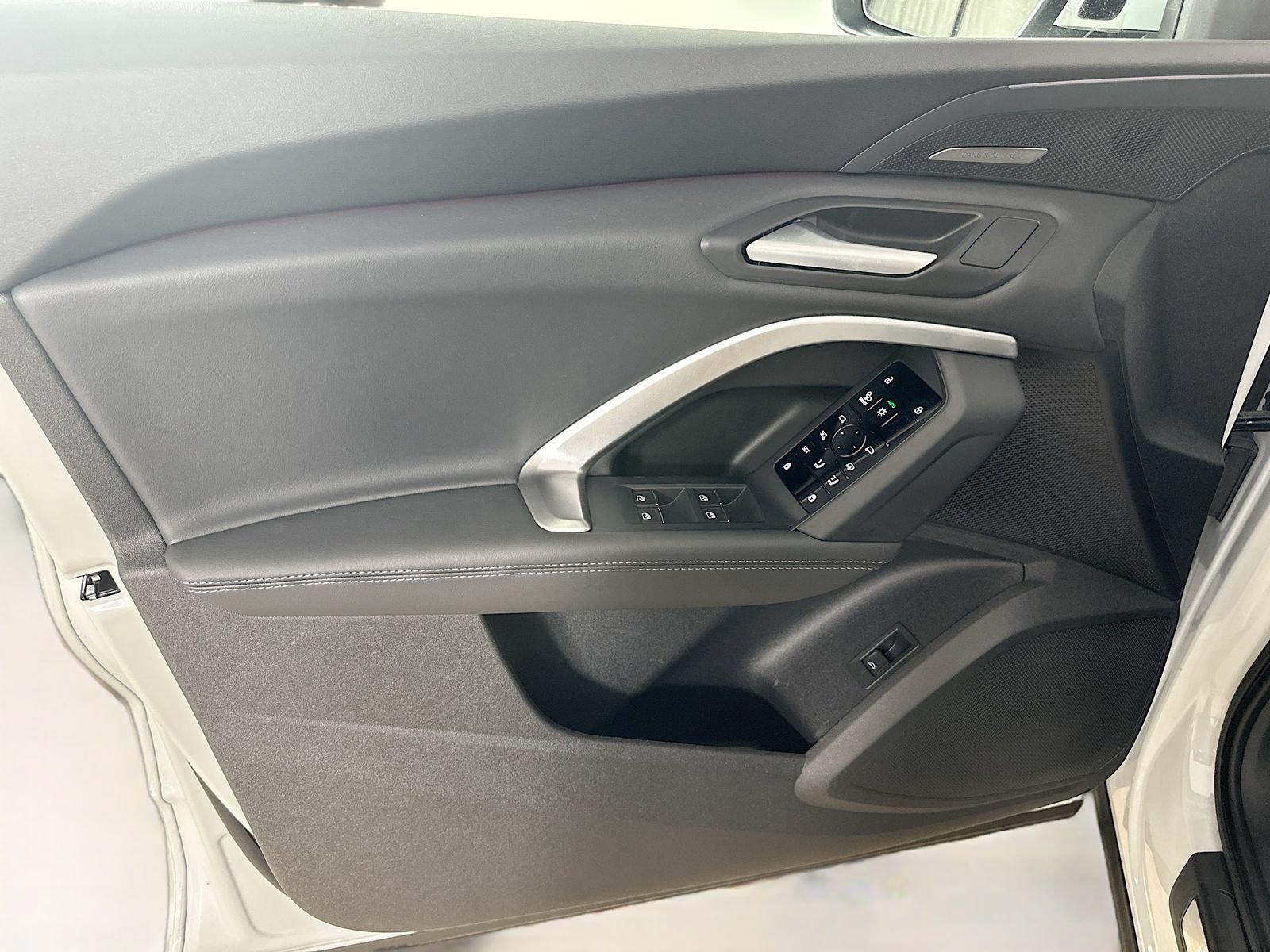 New 2026 Audi Q5 Premium Plus AWD/4WD image 17
