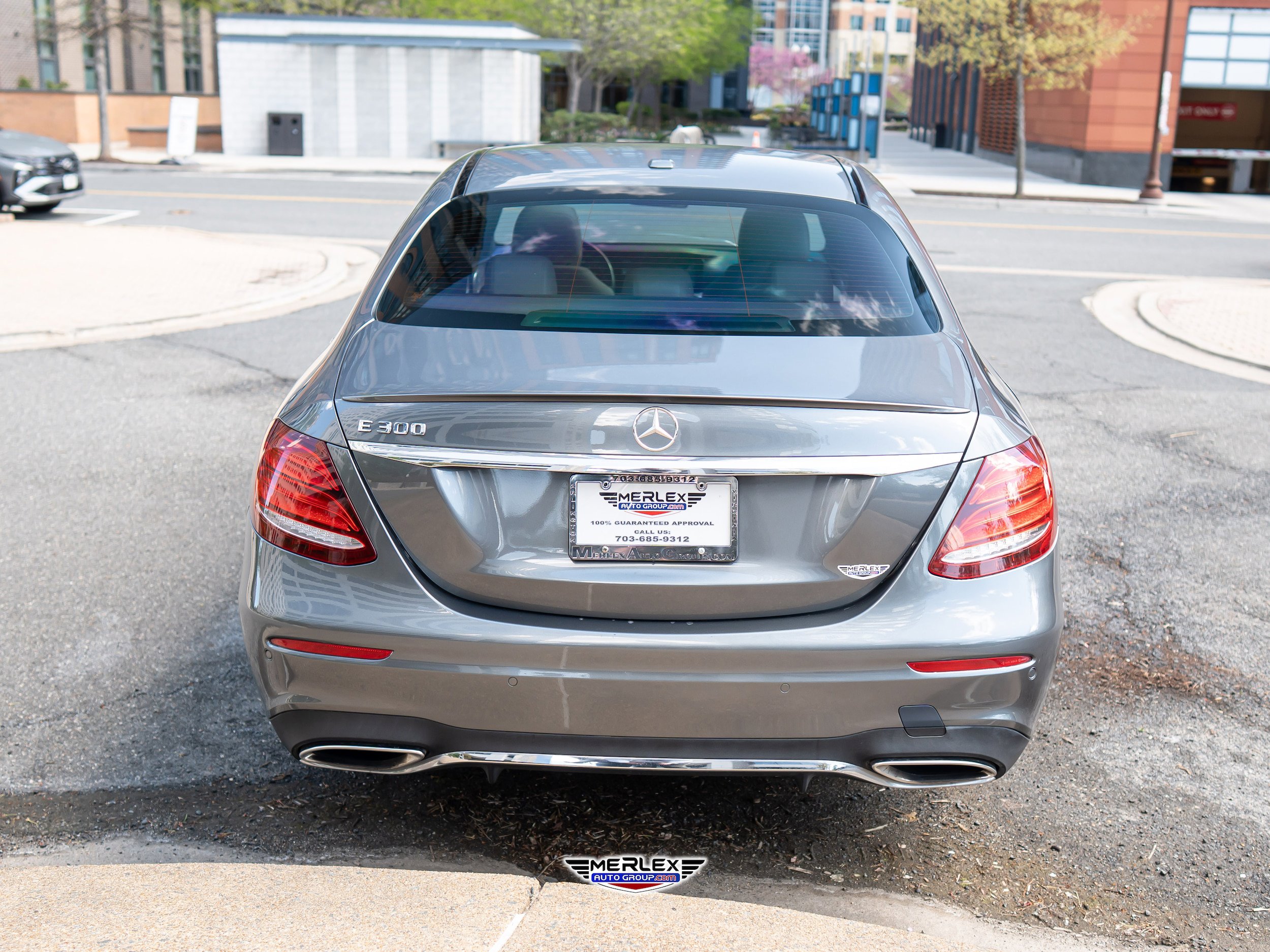 Used 2017 Mercedes-Benz E 300 image 6