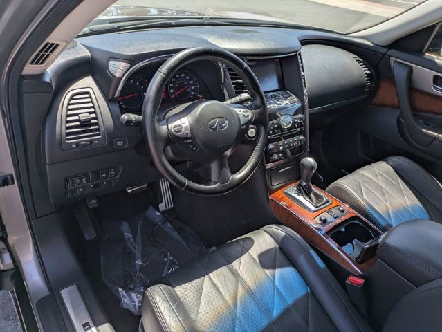Used 2011 INFINITI FX50 AWD w/ Deluxe Touring Pkg image 12