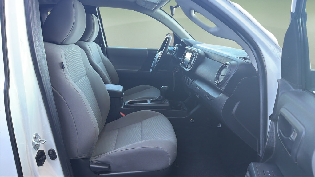 Used 2022 Toyota Tacoma SR RWD image 11
