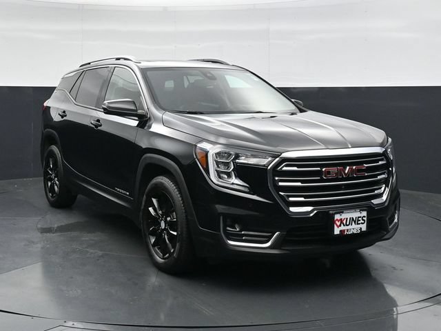 Used 2023 GMC Terrain SLT w/ Infotainment Package II AWD/4WD image 4